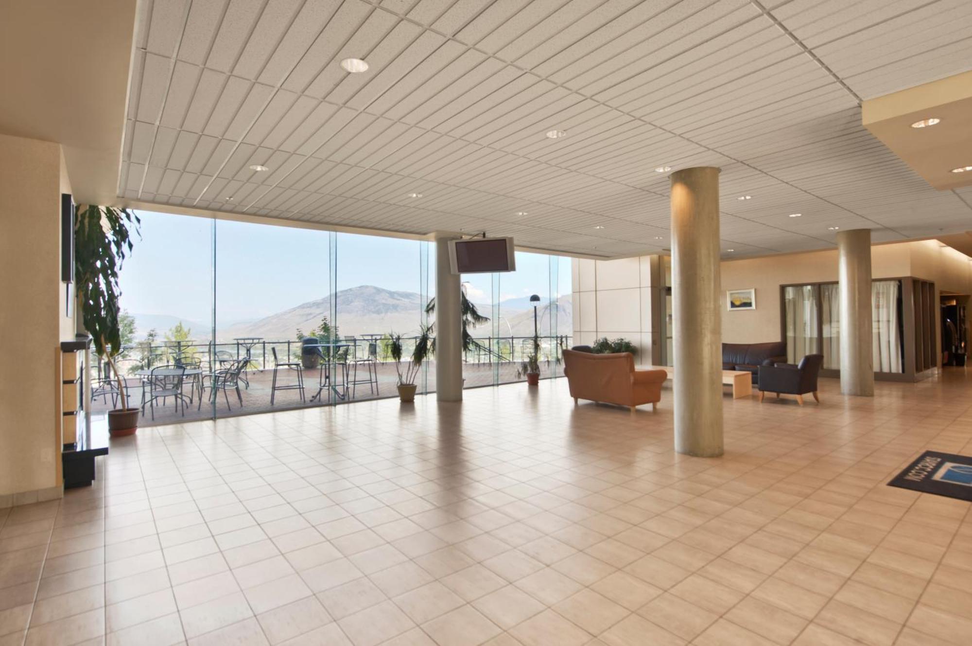 Residence & Conference Centre - Kamloops Ngoại thất bức ảnh