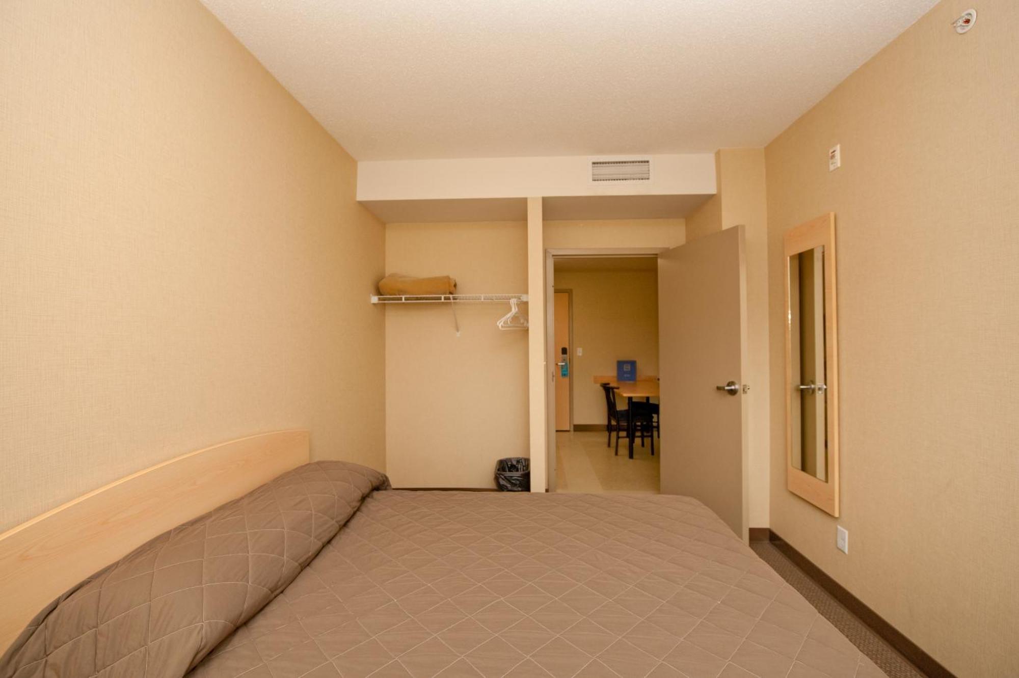 Residence & Conference Centre - Kamloops Ngoại thất bức ảnh