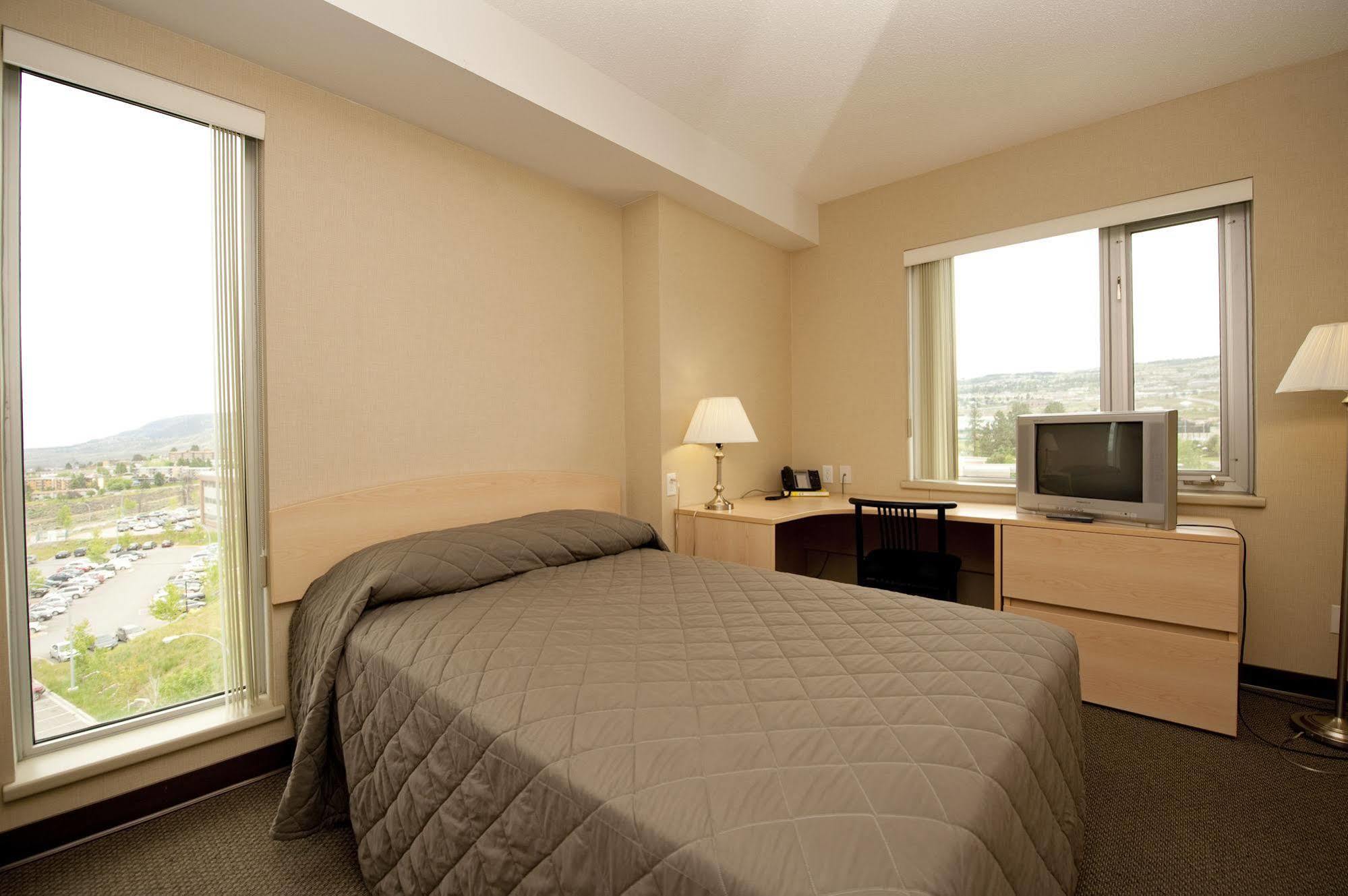 Residence & Conference Centre - Kamloops Ngoại thất bức ảnh